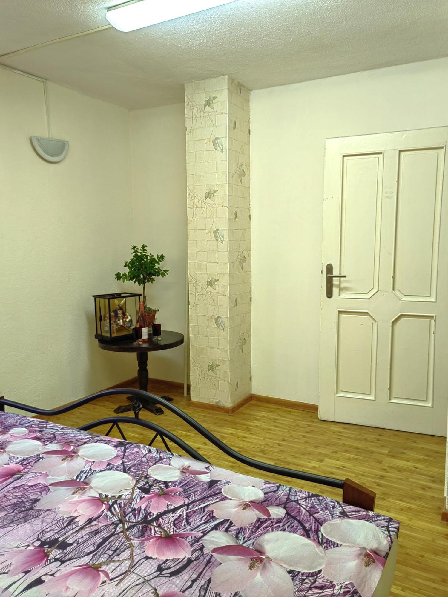 Guest House Blago Varna Esterno foto
